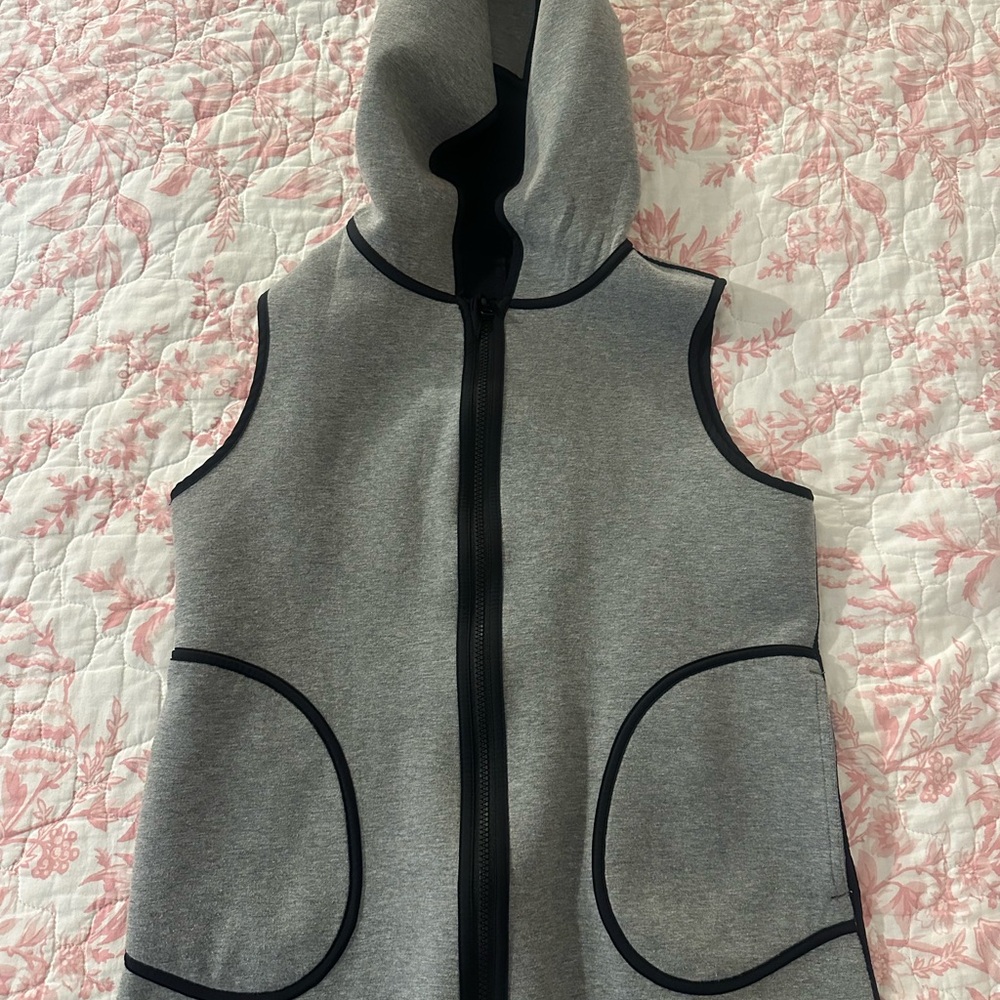 Lululemon Reversible Gray Black Hooded Vest